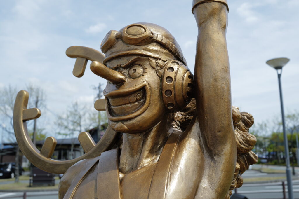 Bronze Usopp statue in Kumamoto